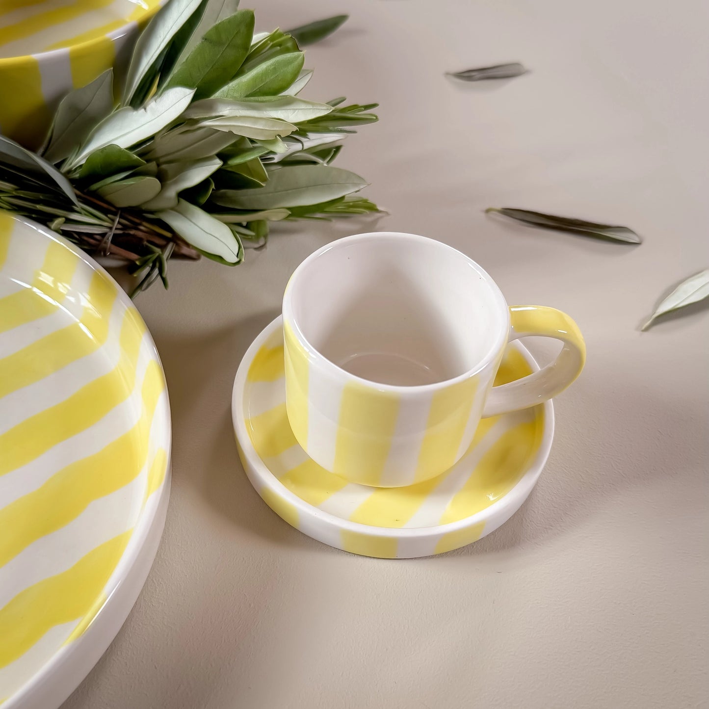 Kucho White & Yellow Espresso Stripes - Beach Yellow (Set of 2 - 4 Pieces)