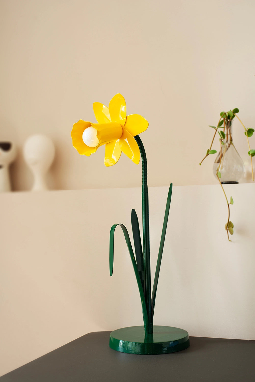 Kucho Yellow Daffodil Desk Lamp