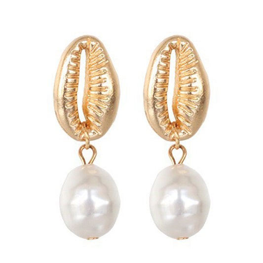 Beaux Shell earrings