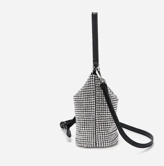 Kucho Silver Sparkle Sac Handbag - 18 x 13 x 19cm